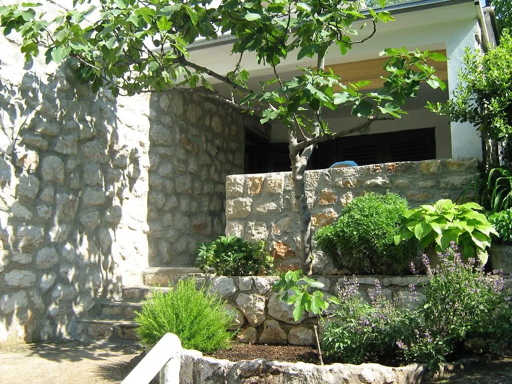 Guest House Mara Novi Vinodolski 3*,  Croatia