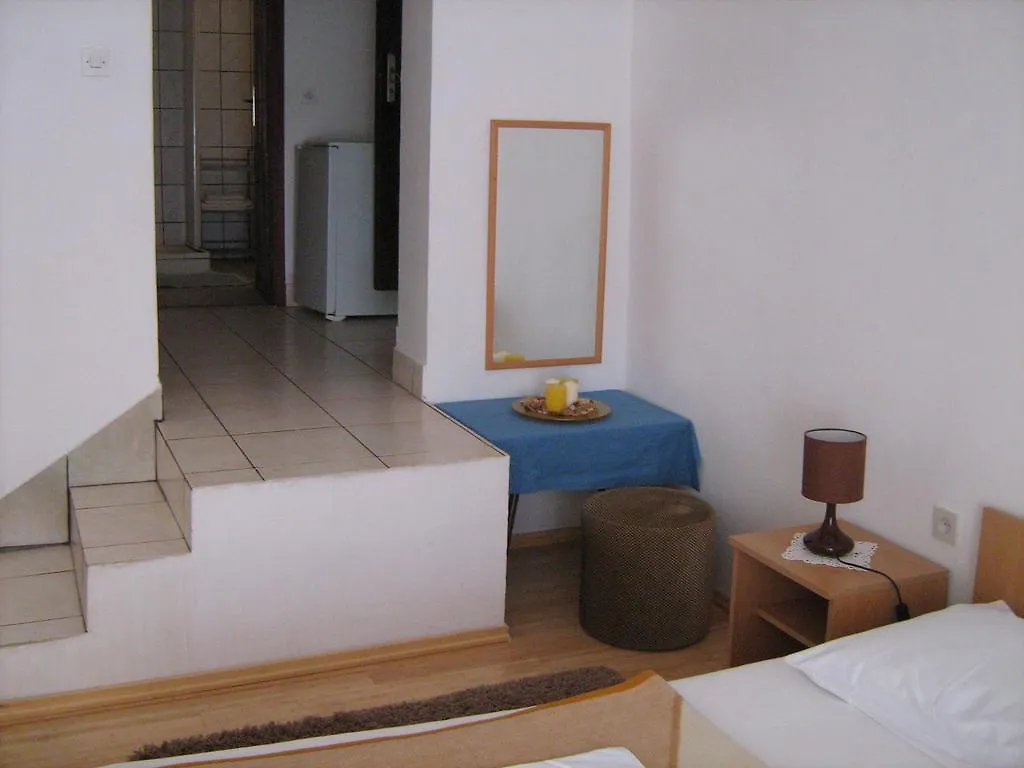 Guest House Mara Novi Vinodolski
