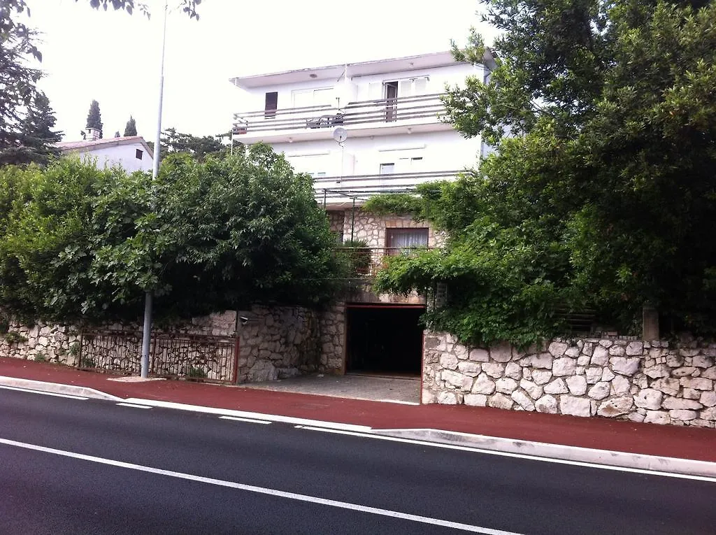 Guest House Mara Novi Vinodolski